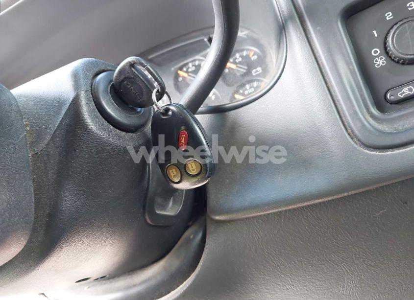 Photo 11 of 2003 Gmc Sierra 1500 SLE (VIN 2GTEK19TX31166361)