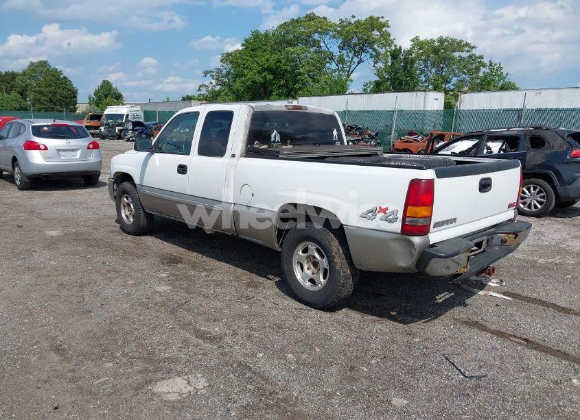 Photo 3 of 2003 Gmc Sierra 1500 SLE (VIN 2GTEK19TX31166361)