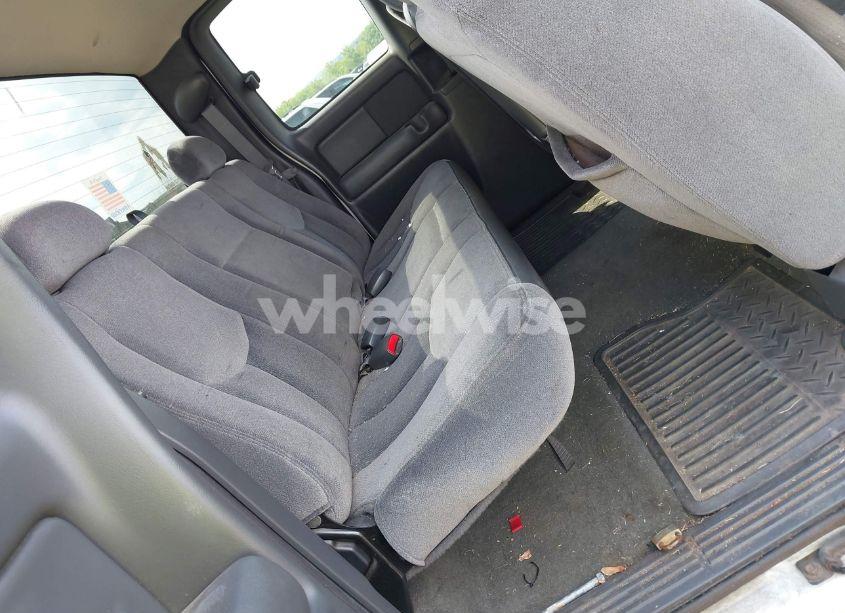 Photo 8 of 2003 Gmc Sierra 1500 SLE (VIN 2GTEK19TX31166361)