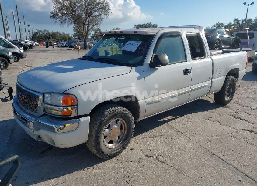 Photo 2 of 2003 Gmc Sierra 1500 SLE (VIN 2GTEK19TX31344740)