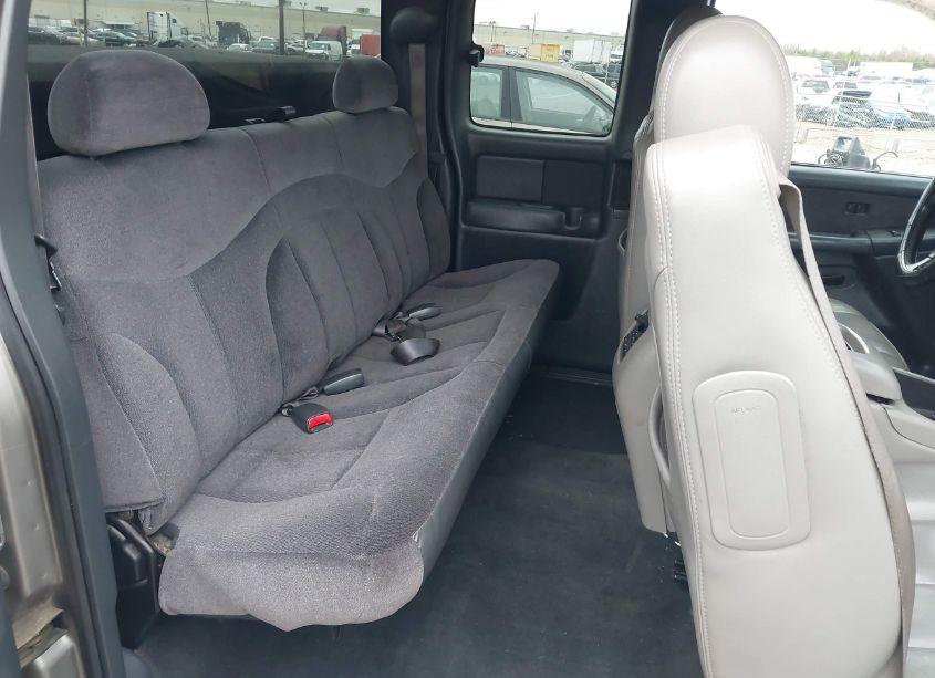 Photo 8 of 2001 Gmc Sierra 1500 SLE (VIN 2GTEK19V611398647)