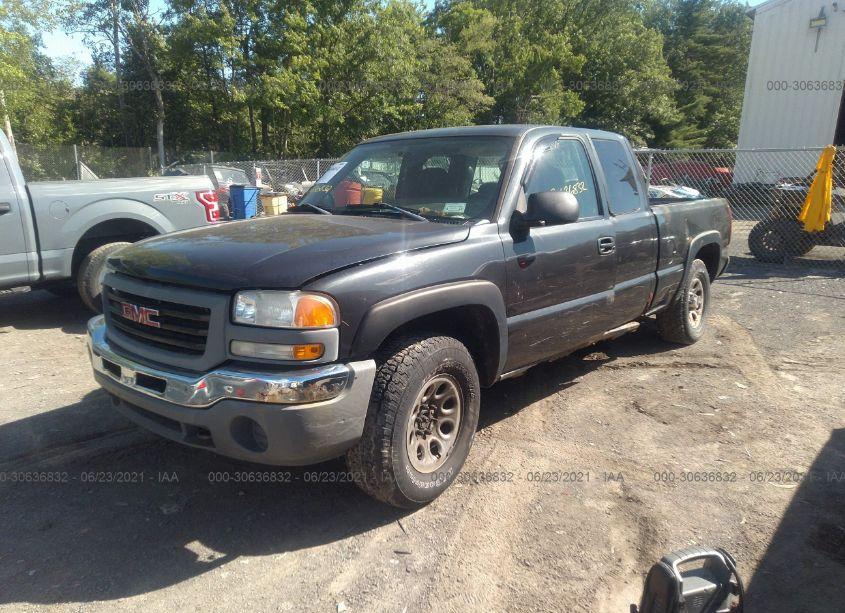 Photo 2 of 2005 Gmc Sierra 1500 WORK TRUCK (VIN 2GTEK19V651339832)