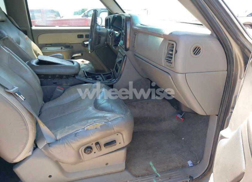 Photo 5 of 2001 Gmc Sierra 1500 C3 (VIN 2GTEK69U111328722)