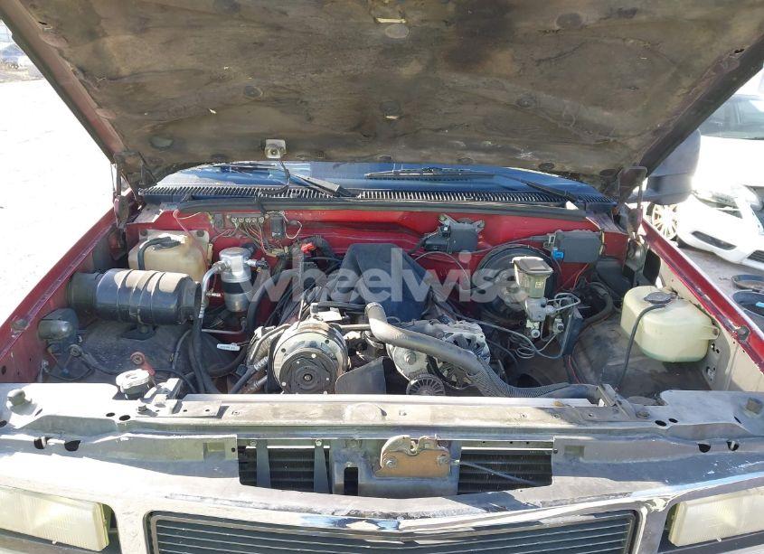 Photo 10 of 1992 Gmc Sierra C2500 (VIN 2GTGC29N9N1539342)