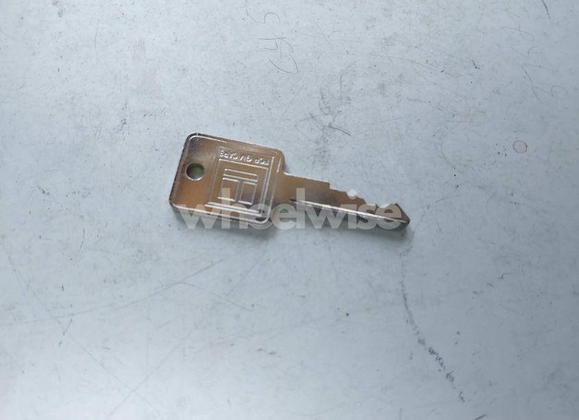 Photo 11 of 1992 Gmc Sierra C2500 (VIN 2GTGC29N9N1539342)