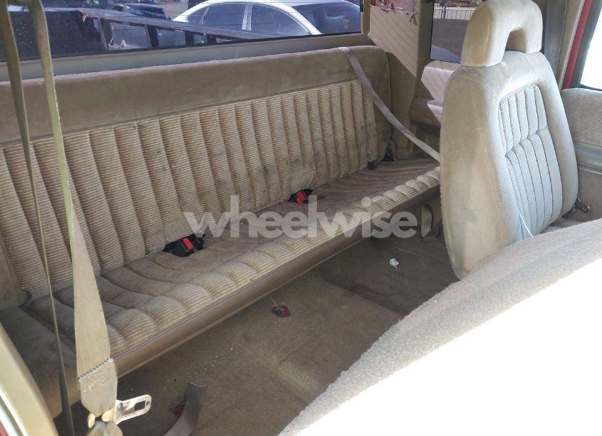 Photo 8 of 1992 Gmc Sierra C2500 (VIN 2GTGC29N9N1539342)