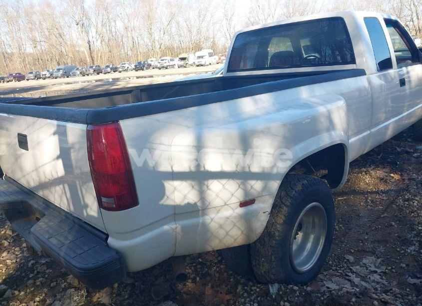 Photo 4 of 1989 Gmc Sierra C3500 (VIN 2GTHC39N1K1566184)