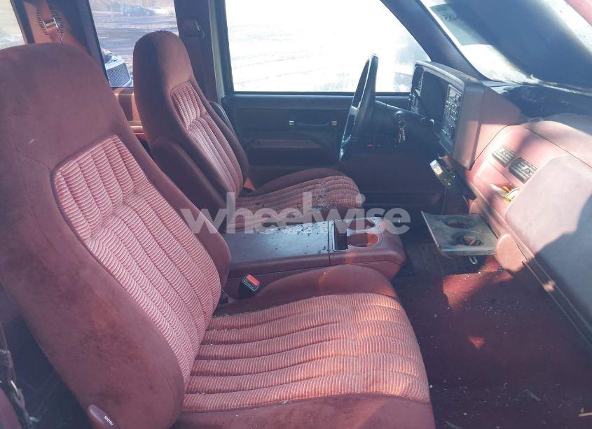 Photo 5 of 1989 Gmc Sierra C3500 (VIN 2GTHC39N1K1566184)