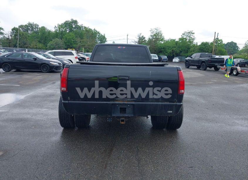 Photo 6 of 1990 Gmc Sierra C3500 (VIN 2GTHC39N2L1565935)