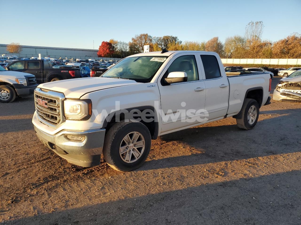 2019 GMC SIERRA LIMITED K1500 SLE (VIN 2GTV2MEC0K1199729) main photo