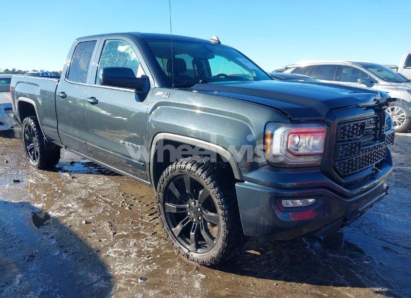 2018 Gmc Sierra 1500 SLE (VIN 2GTV2MEC9J1112487) main photo