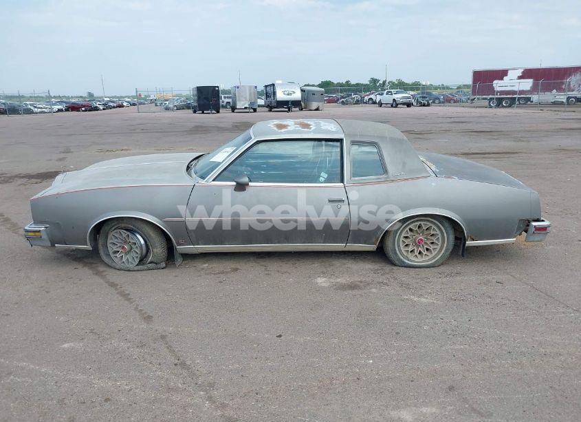 Photo 14 of 1978 Pontiac Grand PRIX (VIN 2H37W8P651294)