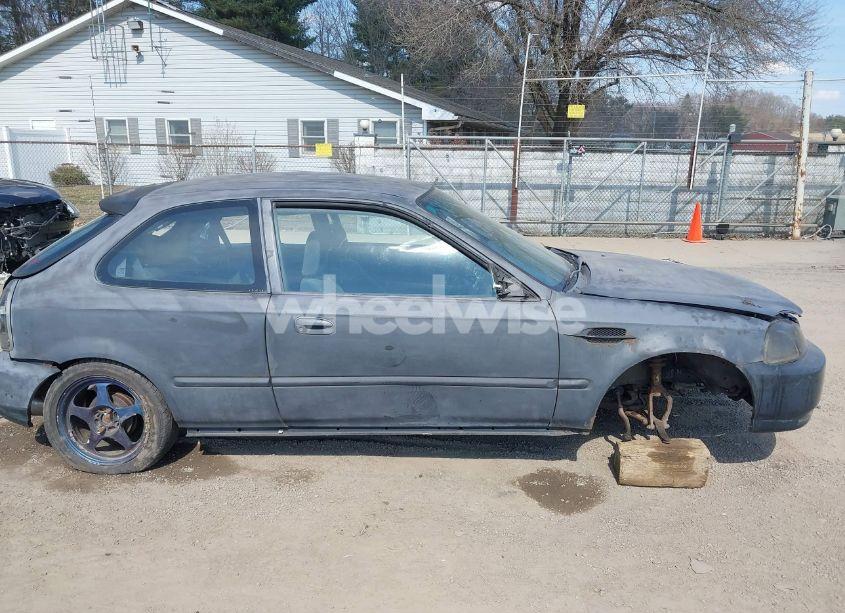 Photo 13 of 1996 Honda Civic DX (VIN 2HGEJ6344TH115500)