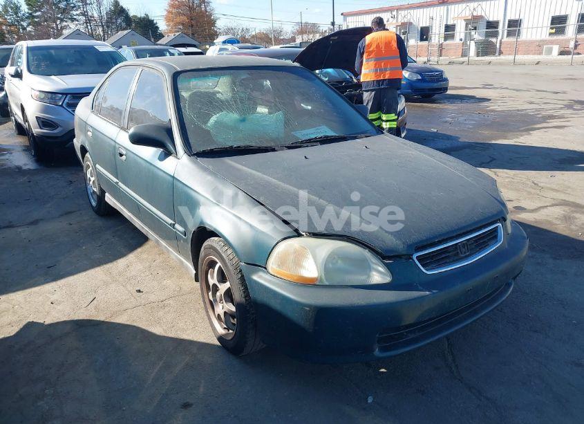 1997 Honda Civic DX (VIN 2HGEJ6523VH587685) main photo