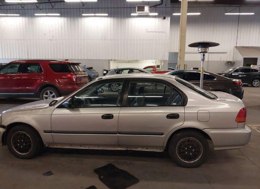 Photo 14 of 1998 Honda Civic DX (VIN 2HGEJ652XWH557133)