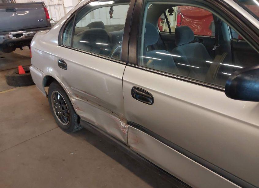 Photo 6 of 1998 Honda Civic DX (VIN 2HGEJ652XWH557133)