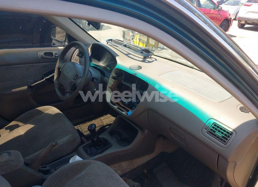 Photo 5 of 1999 Honda Civic LX (VIN 2HGEJ6572XH573808)