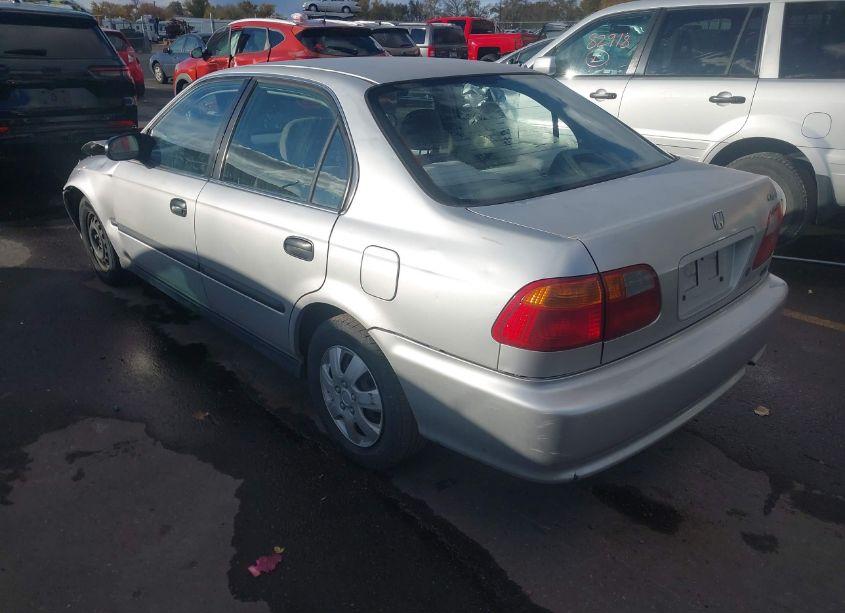 Photo 3 of 1999 Honda Civic LX (VIN 2HGEJ657XXH504266)