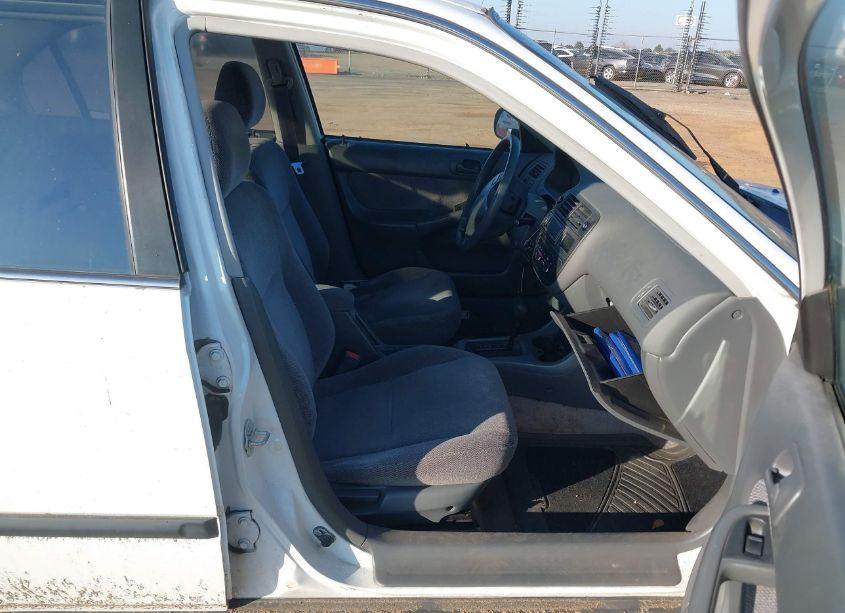 Photo 5 of 1998 Honda Civic LX (VIN 2HGEJ6672WH555645)