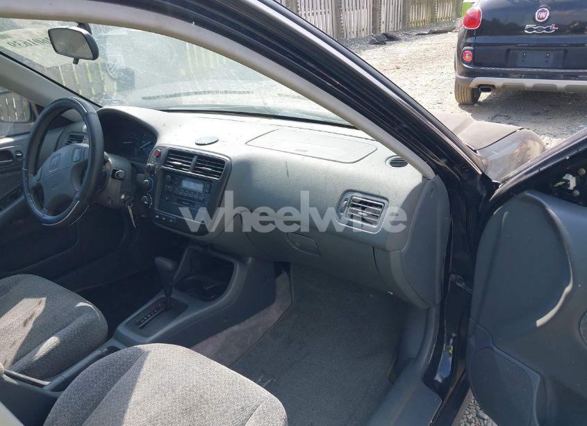 Photo 5 of 1999 Honda Civic LX (VIN 2HGEJ6672XH552777)