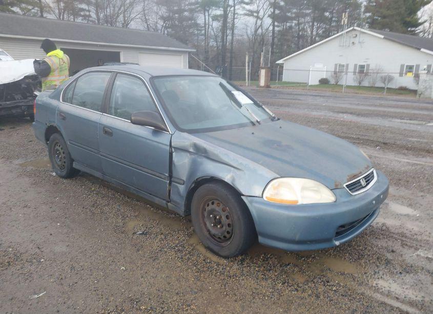 1998 Honda Civic LX (VIN 2HGEJ6677WH623020) main photo