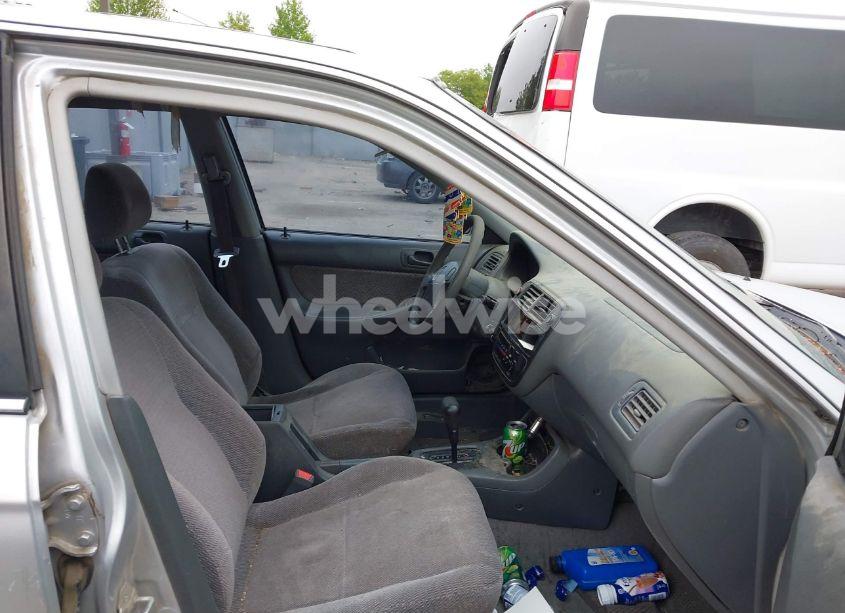 Photo 5 of 1998 Honda Civic EX (VIN 2HGEJ8648WH570782)