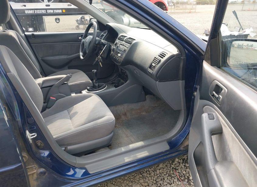 Photo 5 of 2003 Honda Civic LX (VIN 2HGES15533H610843)