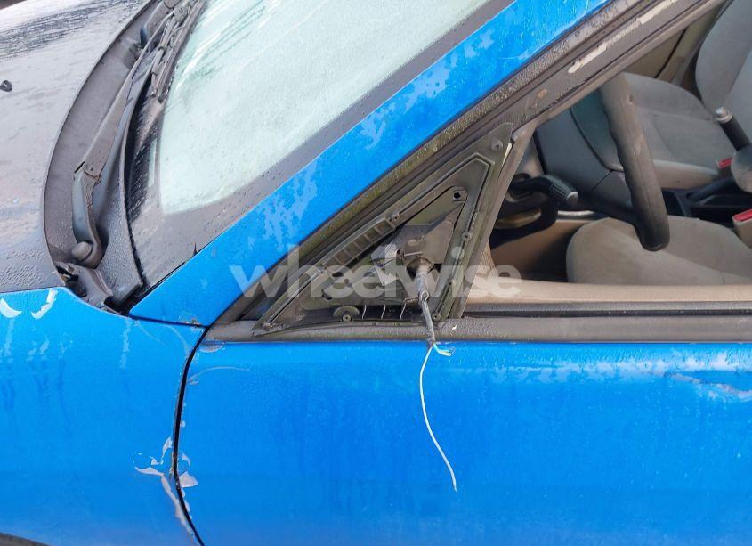 Photo 13 of 2002 Honda Civic LX (VIN 2HGES15572H558258)