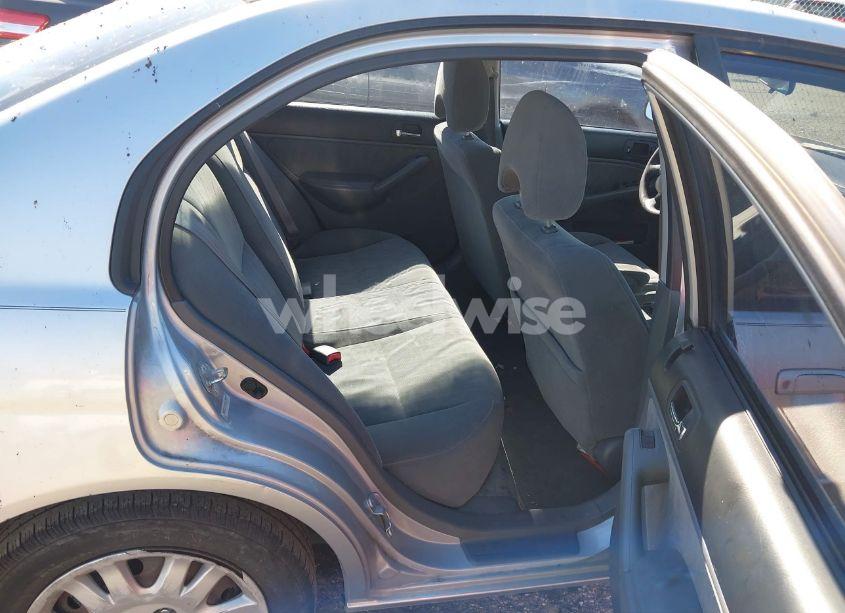 Photo 8 of 2005 Honda Civic LX (VIN 2HGES15575H613893)