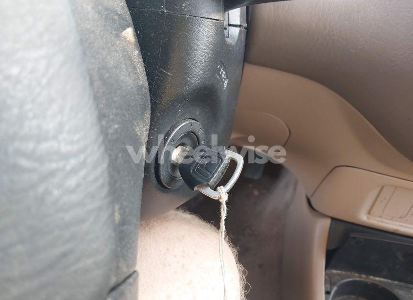 Photo 11 of 2002 Honda Civic LX (VIN 2HGES15592H562781)