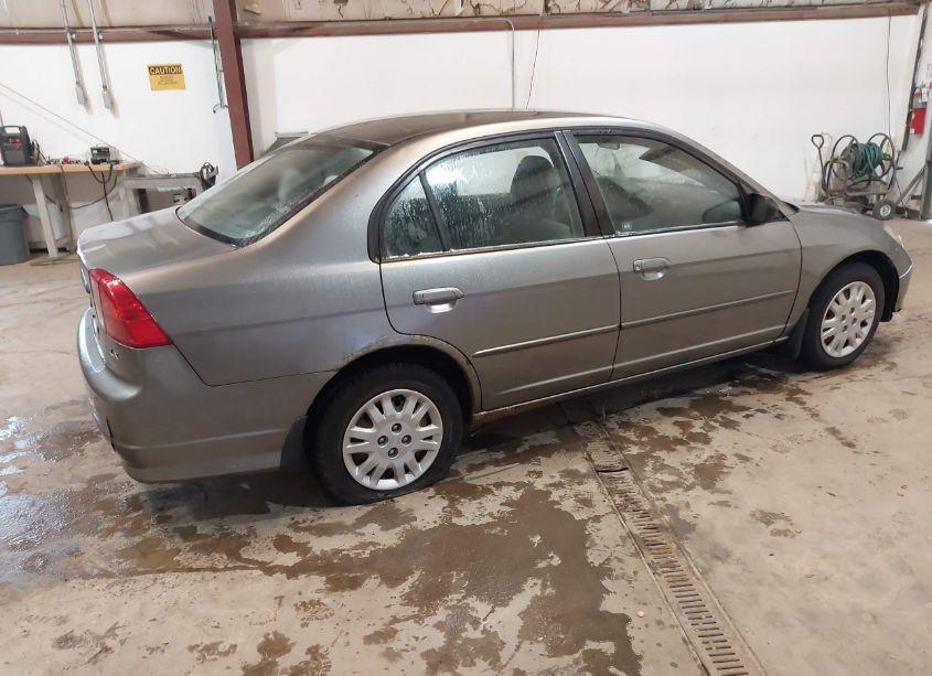 Photo 4 of 2004 Honda Civic LX (VIN 2HGES15594H507749)