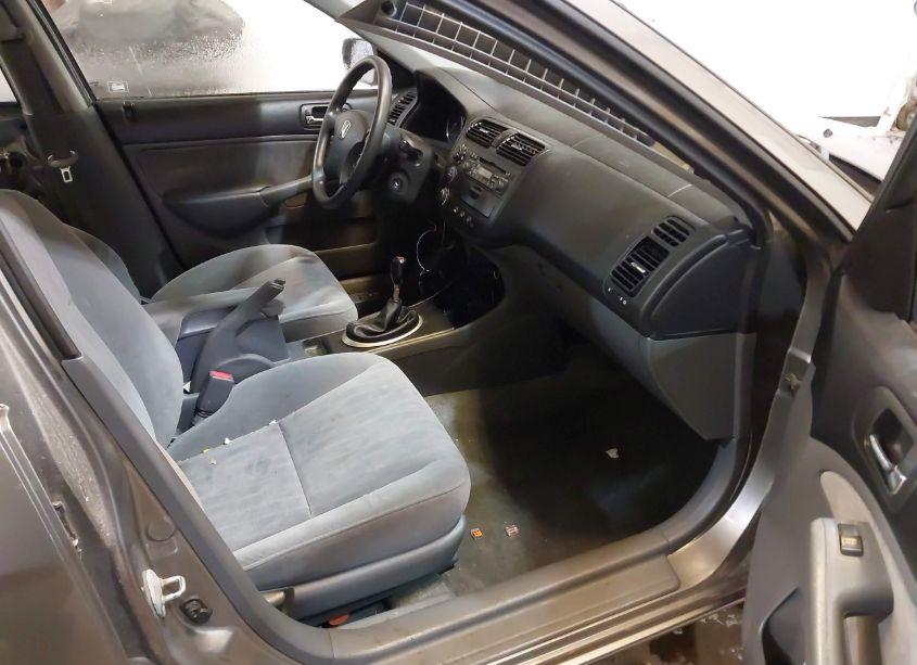 Photo 5 of 2004 Honda Civic LX (VIN 2HGES15594H507749)