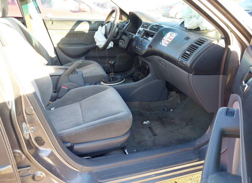 Photo 5 of 2004 Honda Civic LX (VIN 2HGES15594H525975)