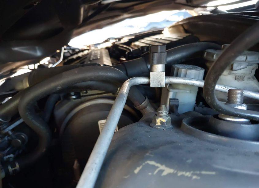 Photo 10 of 2004 Honda Civic LX (VIN 2HGES15604H635919)