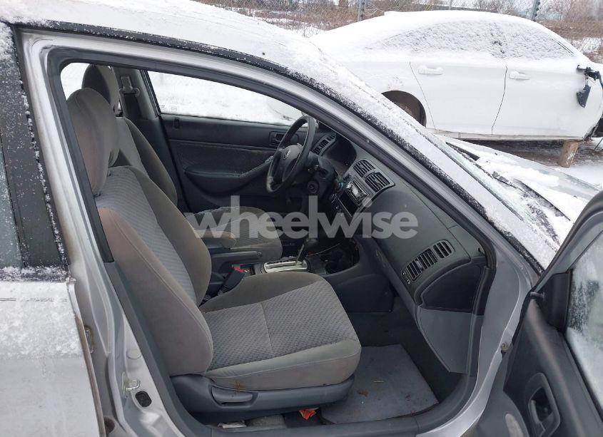 Photo 5 of 2005 Honda Civic VP (VIN 2HGES16335H609627)