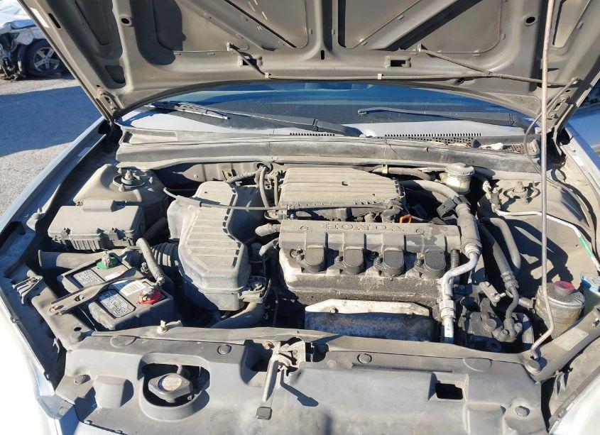 Photo 10 of 2005 Honda Civic VP (VIN 2HGES16385H627685)