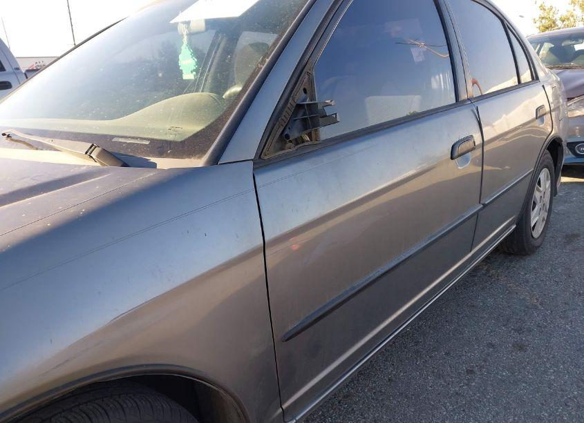 Photo 12 of 2005 Honda Civic VP (VIN 2HGES16385H627685)