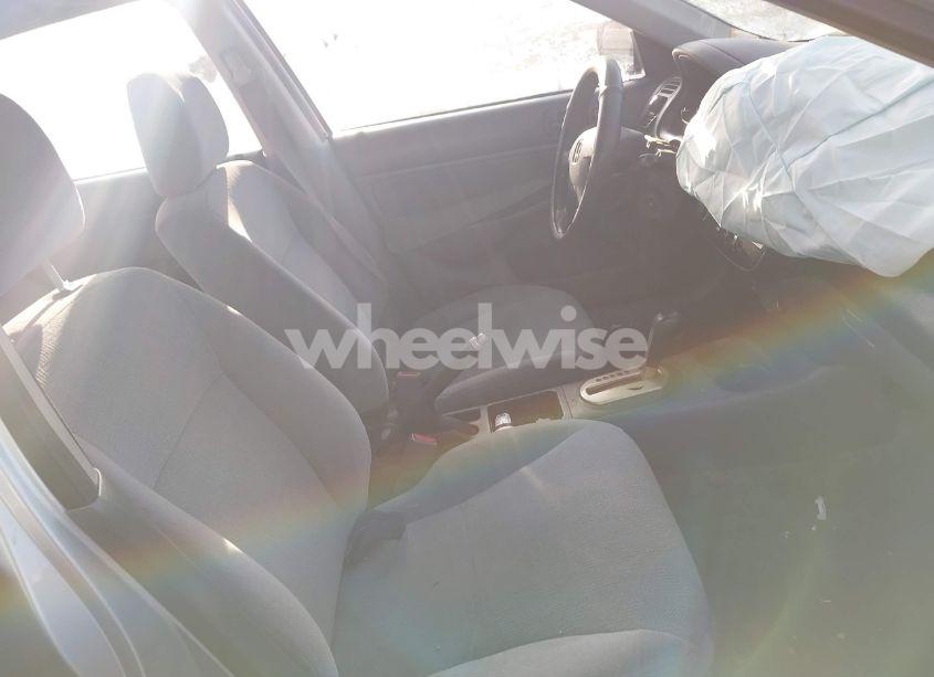 Photo 5 of 2001 Honda Civic LX (VIN 2HGES16501H559023)