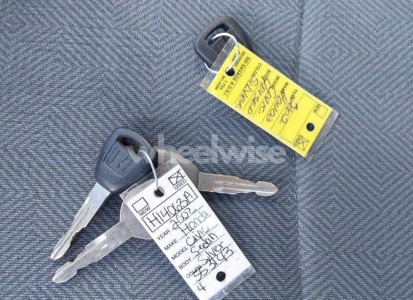 Photo 11 of 2002 Honda Civic LX (VIN 2HGES16502H553143)