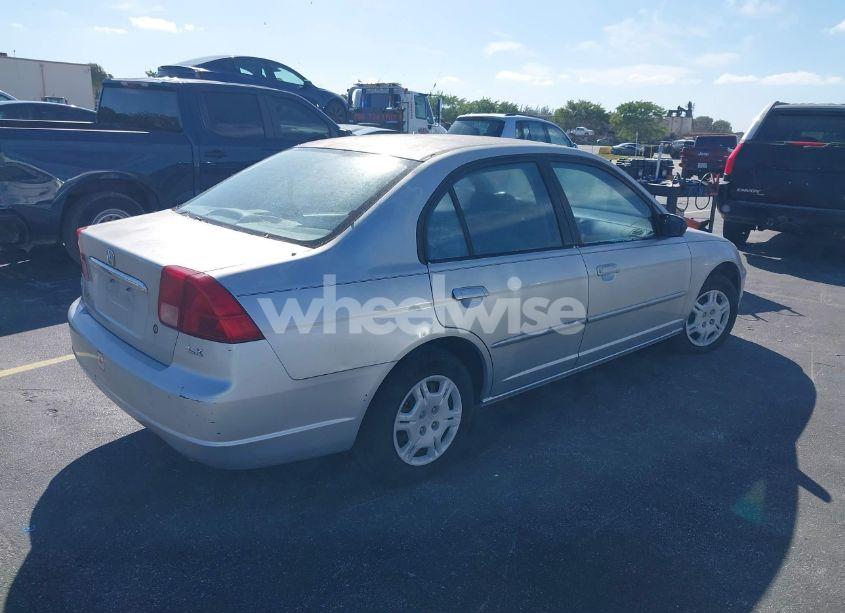 Photo 4 of 2002 Honda Civic LX (VIN 2HGES16502H601918)