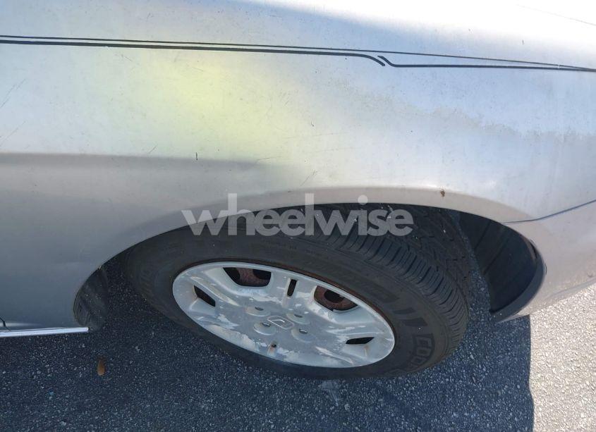 Photo 6 of 2002 Honda Civic LX (VIN 2HGES16502H601918)