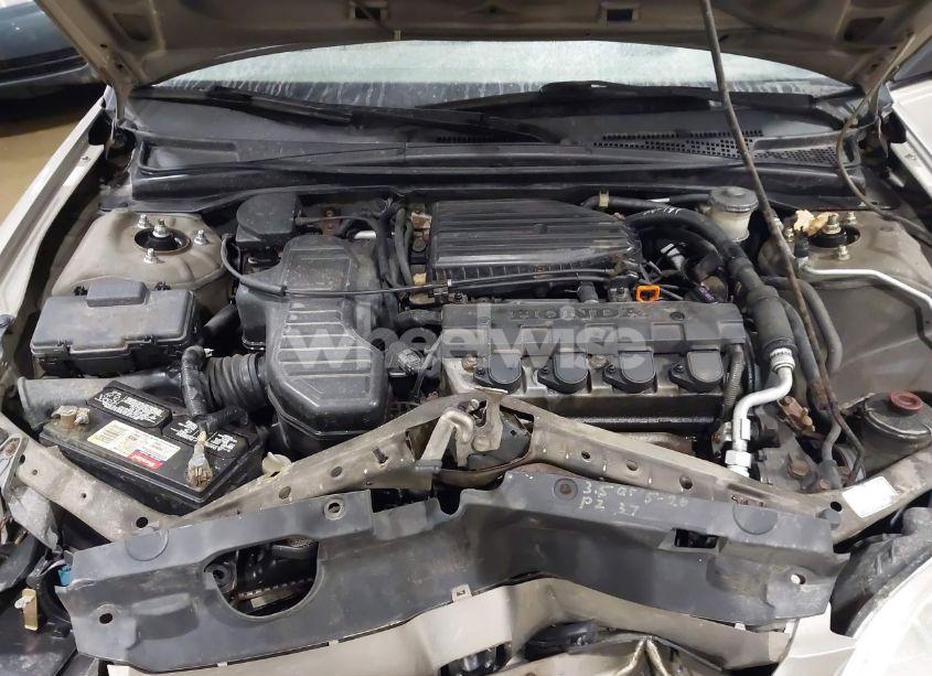 Photo 10 of 2004 Honda Civic LX (VIN 2HGES16504H513096)