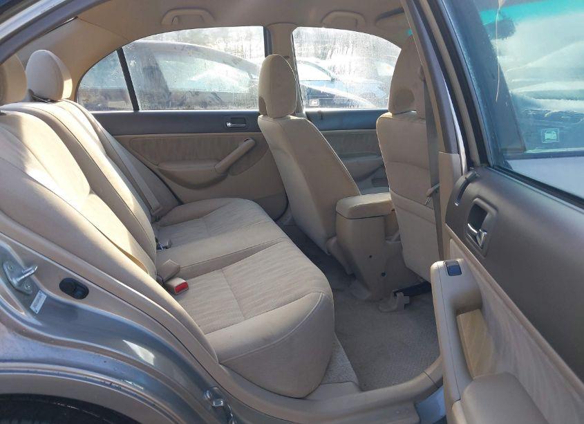 Photo 8 of 2004 Honda Civic LX (VIN 2HGES16504H518041)