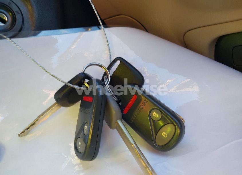 Photo 11 of 2004 Honda Civic LX (VIN 2HGES16504H566641)