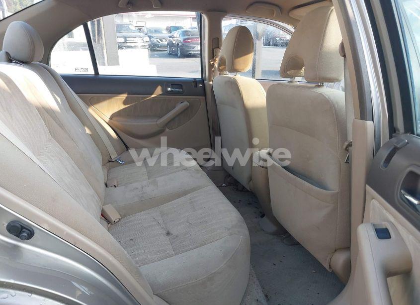 Photo 8 of 2004 Honda Civic LX (VIN 2HGES16504H631892)