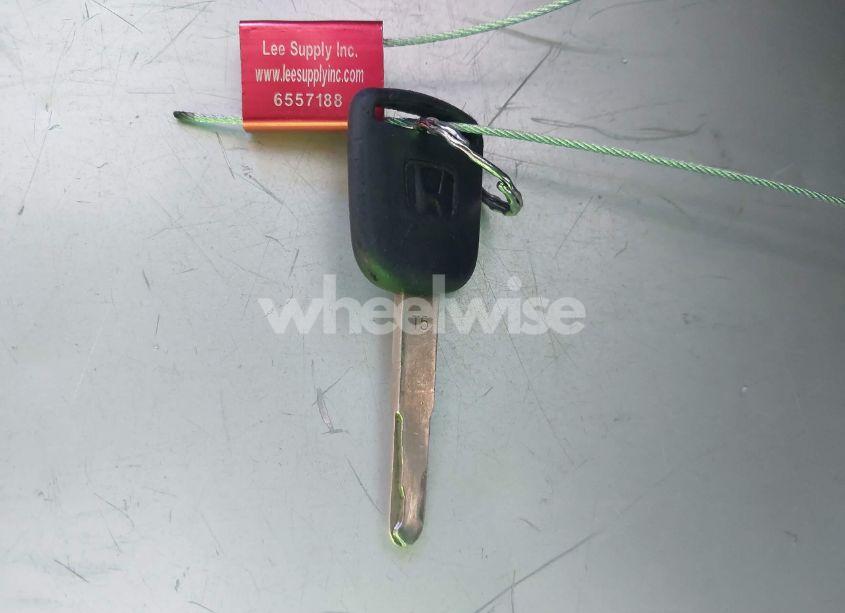 Photo 11 of 2005 Honda Civic LX (VIN 2HGES16505H544656)