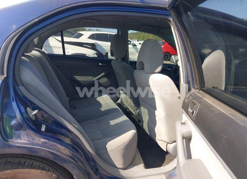 Photo 8 of 2005 Honda Civic LX (VIN 2HGES16505H546035)