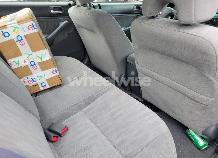 Photo 7 of 2005 Honda Civic LX (VIN 2HGES16505H585515)