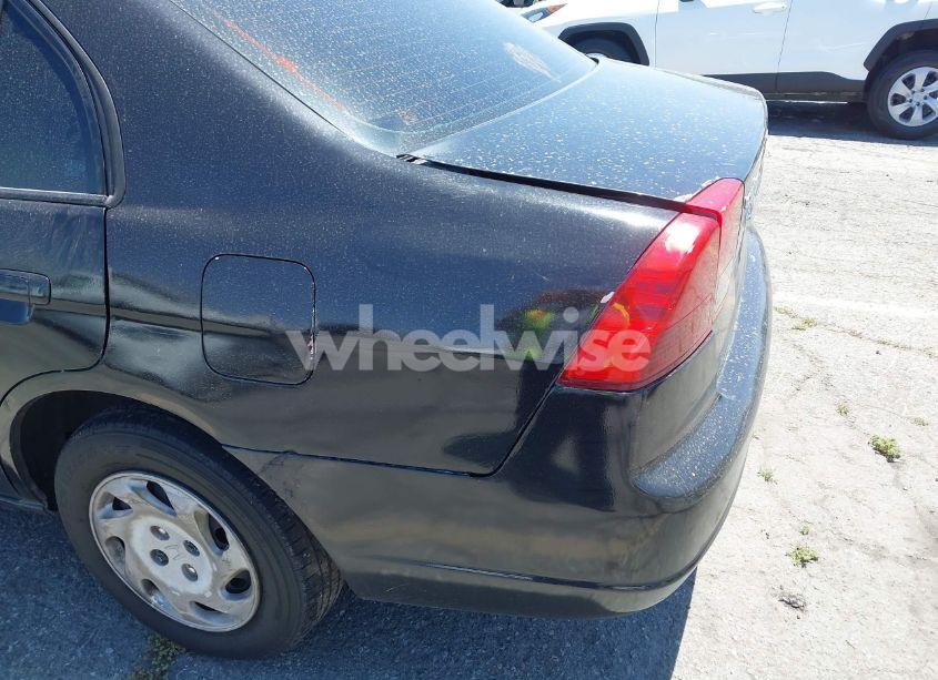 Photo 16 of 2003 Honda Civic LX (VIN 2HGES16513H563861)