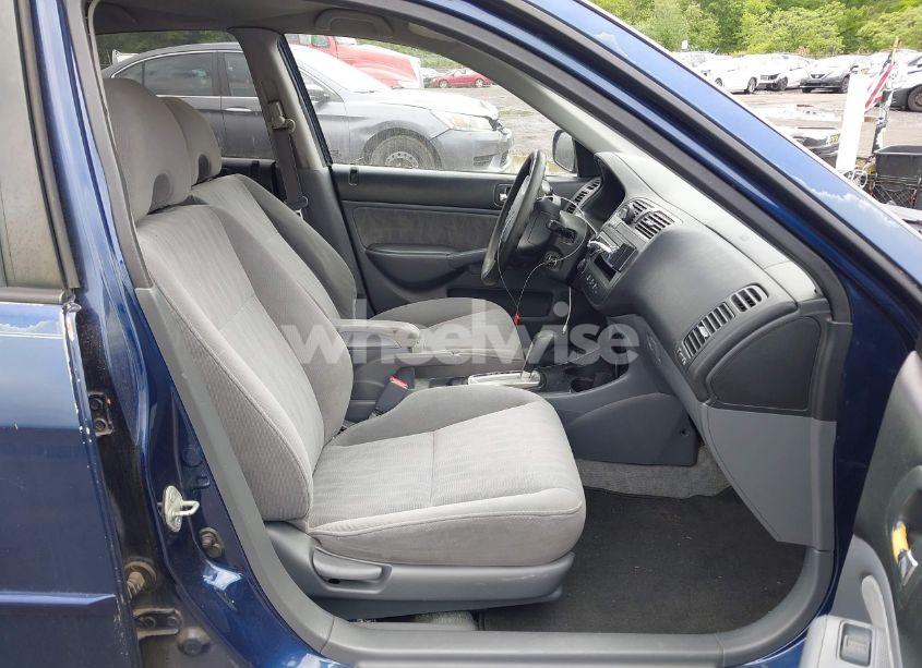 Photo 5 of 2003 Honda Civic LX (VIN 2HGES16513H593796)